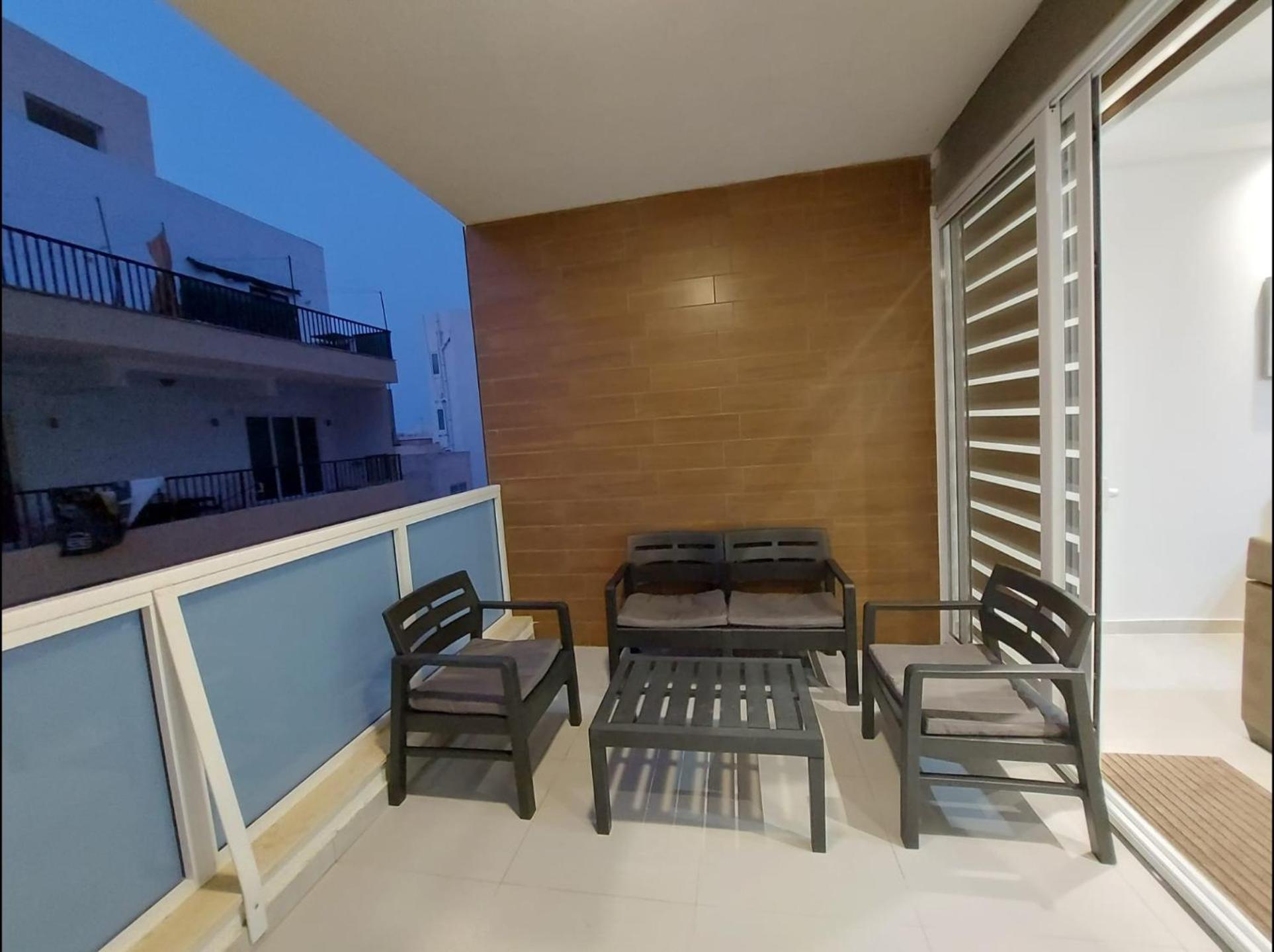 Centre Point Comfort Apartment 세인트폴스베이 외부 사진