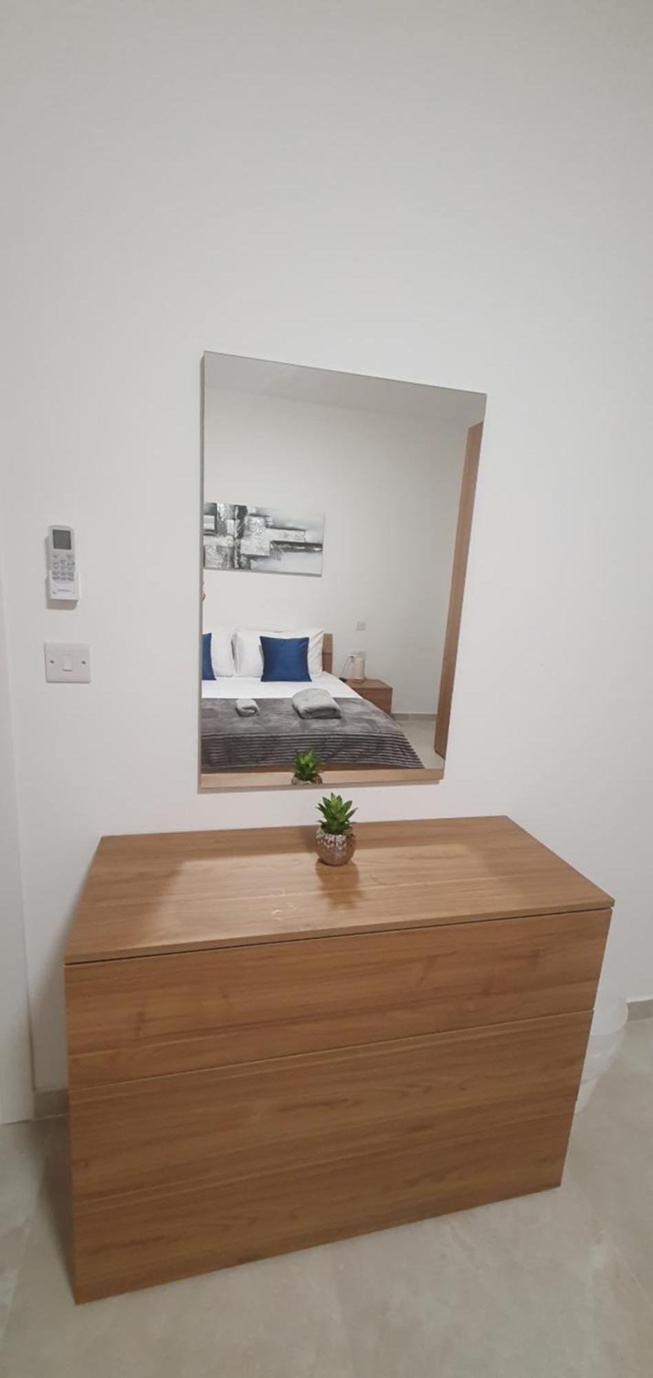 Centre Point Comfort Apartment 세인트폴스베이 외부 사진